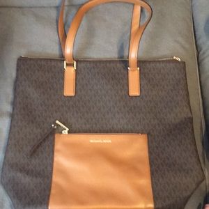 Michael Kors tote